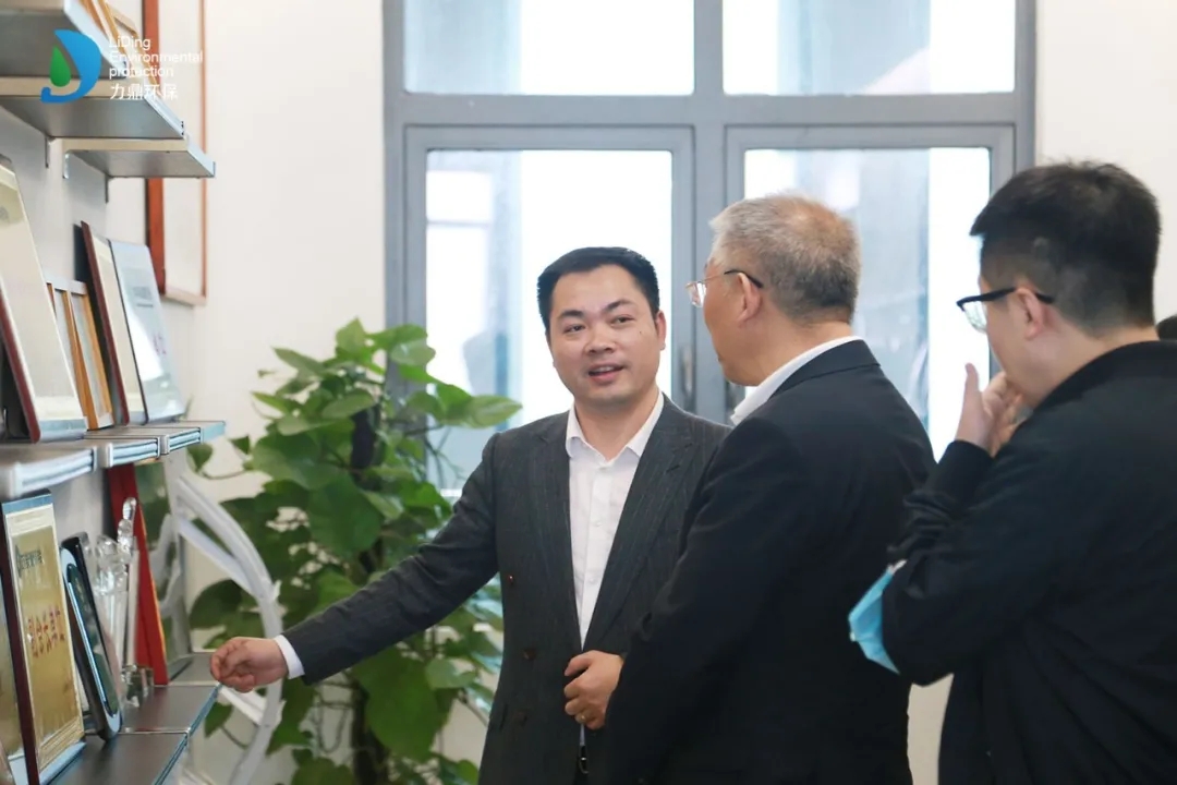 村鎮(zhèn)一體化污水處理設(shè)備（LD 型）”被鑒定為國(guó)內(nèi)領(lǐng)先水平！